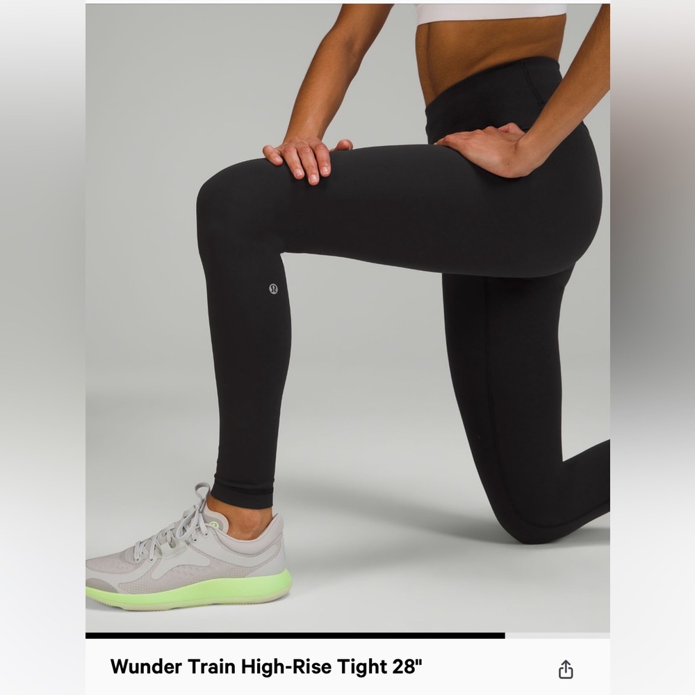 Lululemon wonder train size 6 black mint condition